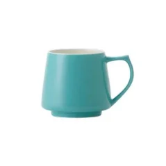 Mug en porcelaine pour le café et le thé de couleur turquoise.