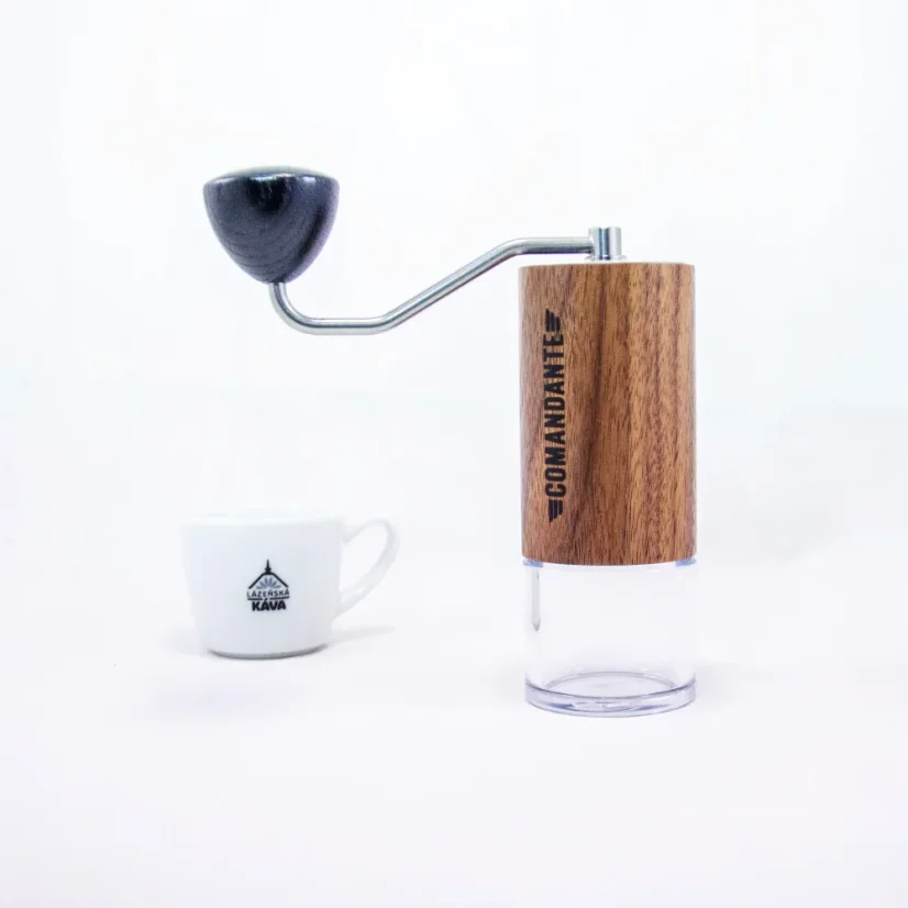Manual coffee grinder Comandante C40 MK4 Nitro Virginia Walnut with a grinding stone size of 39 mm.