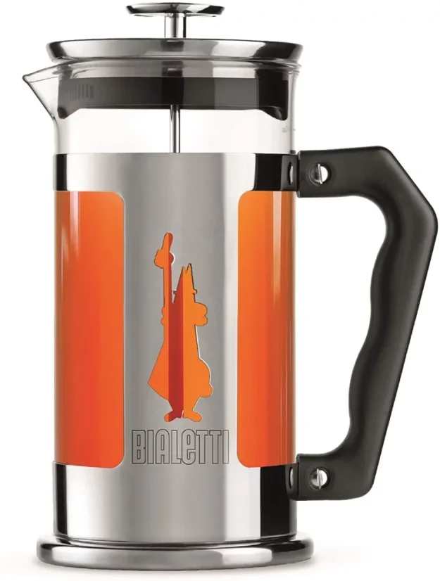 Tee zubereitet in einer Bialetti French Press.