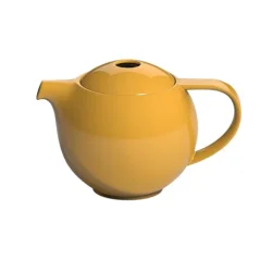 Tekande fra Loveramics Pro Tea i gul med en kapacitet på 400 ml og integreret te-si.
