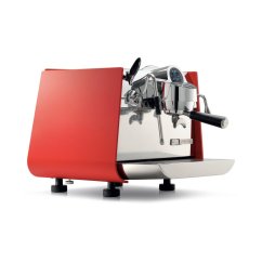 Jednopákový kávovar Eagle One Prima PRO v farbe Racing Red. Jednopákový kávovar Eagle One Prima PRO v farbe Racing Red.