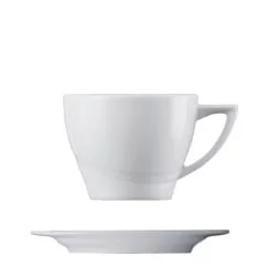 white Atlantis cup for cappuccino preparation
