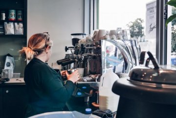 Ganar dinero con el café: Cómo empezar a vender café