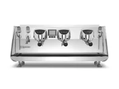 Professionelle Siebträger-Kaffeemaschine Victoria Arduino Eagle One 3GR in Chrom-Ausführung, ideal für den Einsatz in Cafés.