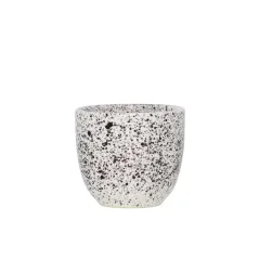 White porcelain Aoomi Mess Mug 04 with a capacity of 80 ml.