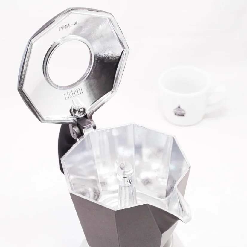 Cafetera Moka Bialetti Brikka Induction para 4 tazas, diseñada para calentarse en gas.