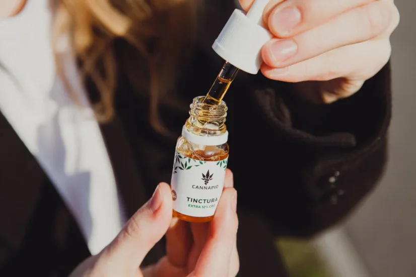 Bottle of Cannapio CBD Stronger 15%, natural full-spectrum oil with a volume of 10 ml, ensuring a broad spectrum of cannabinoids.