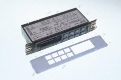 Thermostat XW70L-CL mat Kader, digitalen Thermostat XW70L-CL mat engem groe Montagekader mat Ausschnëtter fir d'Knäppercher