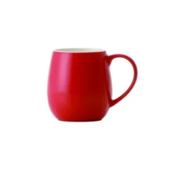 Red porcelain mug with a capacity of 320 ml. Red porcelain mug with a capacity of 320 ml.