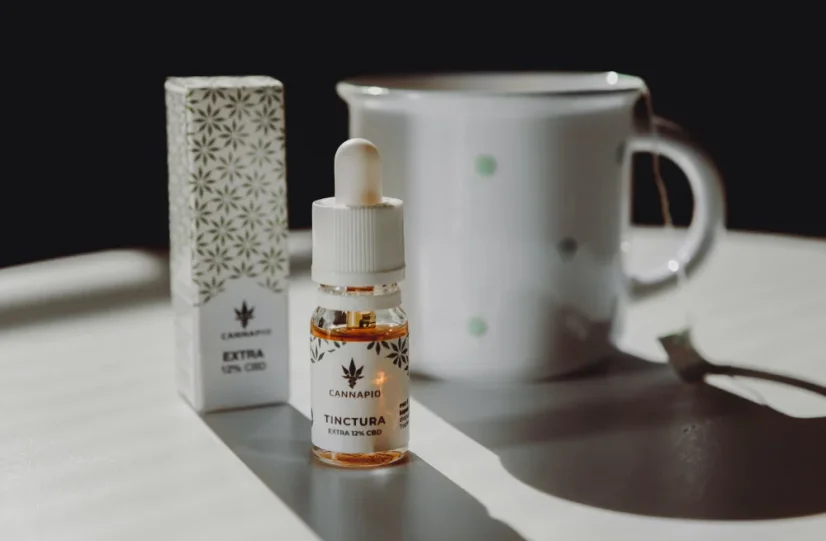 Bouteille de Cannapio CBD Stronger 15% contenant 30 ml d'huile naturelle à spectre complet.