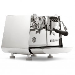 Victoria Arduino Eagle One Prima professional lever coffee machine in chrome design