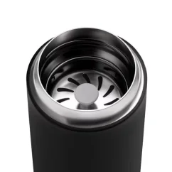 Thermobecher Fellow Carter Move Mug in Schwarz mit einem Fassungsvermögen von 355 ml, ideal für unterwegs.