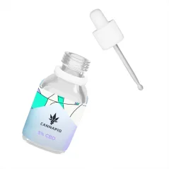 Butelka CBD Vita 5% od Cannapio, naturalny olejek full-spectrum o pojemności 30 ml, odpowiedni do wspomagania ogólnego zdrowia.