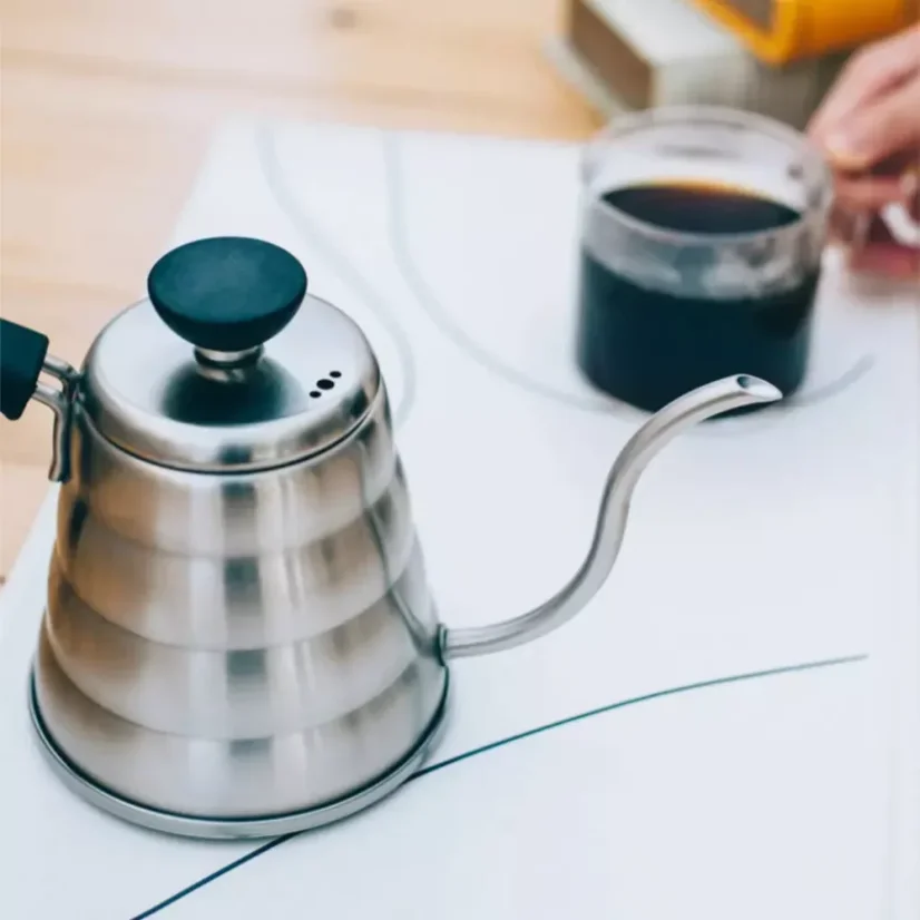 Hario Buono kettle with a gooseneck spout 700 ml
