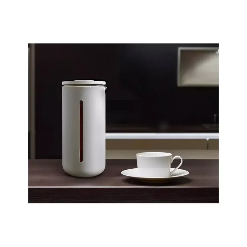 Biely Timemore U French Press v modernom dizajne je ideálnym pomocníkom na prípravu kvalitnej kávy.