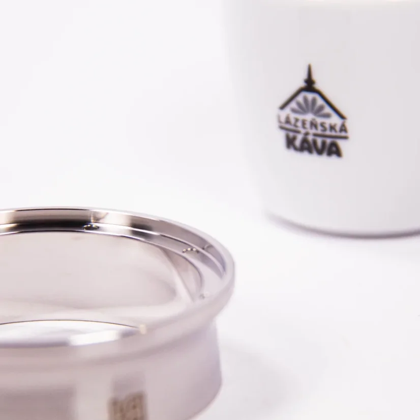 Anneau Barista Hustle avec café.