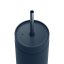 Gobelet isotherme avec paille pour boissons froides de couleur bleue.