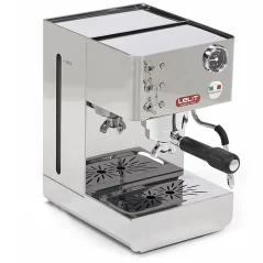 Espressomachine Lelit Anna met een 57 mm zetgroep voor het bereiden van espresso.