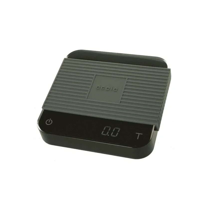 The Acaia Pearl digital coffee scales in black feature a Flow ratio function that helps you achieve an accurate ratio when brewing coffee.