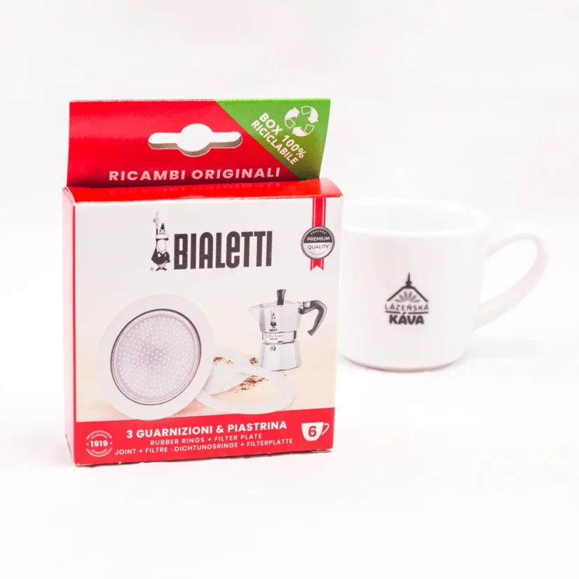 Set of three gaskets and one filter suitable for Bialetti Dama moka pots.