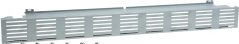 Fusskappen, e groe perforéierte Blechpanel mat laangleche Schlëtzer.