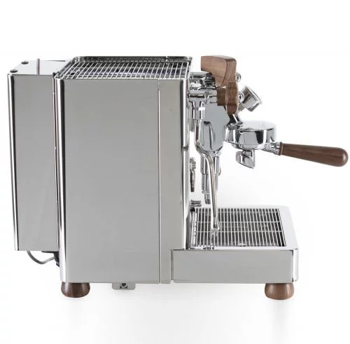 Domáci pákový kávovar Lelit Bianca PL162T v striebornej farbe, ktorý prináša profesionálny zážitok z prípravy kávy priamo do vašej kuchyne.