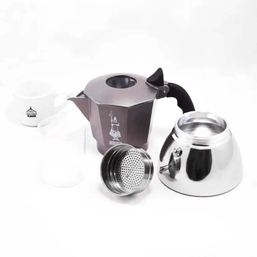 Moka kanvička Bialetti Brikka Induction 4 šálky, vhodná na ohrev na indukčných varných doskách.