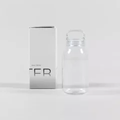 Číra plastová fľaša na vodu. Objem 300 ml. 