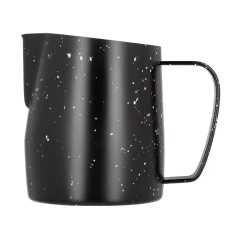 Barista Space Star Night 2.0 mælkekande med en kapacitet på 450 ml. Barista Space Star Night 2.0 mælkekande med en kapacitet på 450 ml.