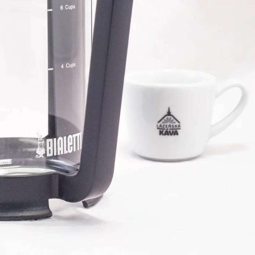 French press Bialetti Smart vo čiernej farbe s objemom 1000 ml.