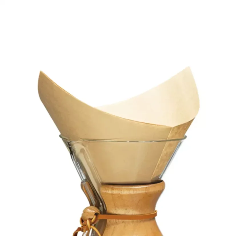 Balenie 100 ks papierových filtrov Chemex FSU-100 vhodných pre 6-10 šálok kávy, vyrobených z prírodného papiera.