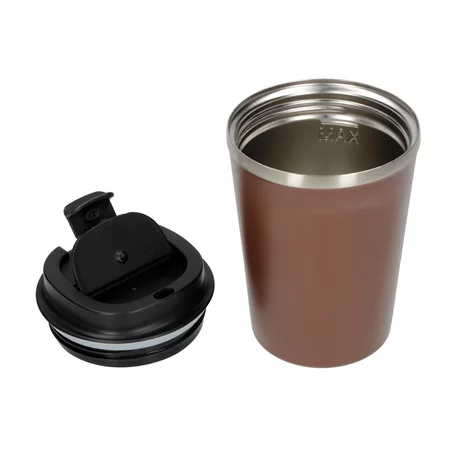 Barna Asobu Cafe Compact termohrnek 380 ml űrtartalommal és duplafalú szigeteléssel, amely hosszabb ideig melegen tartja az italt.