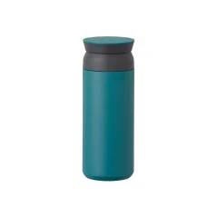Rozsdamentes türkiz termosz 500 ml űrtartalommal fehér háttéron Rozsdamentes türkiz termosz 500 ml űrtartalommal fehér háttéron