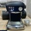 Ascaso Dream PID coffee machine in anthracite color, equipped with a pressure gauge for espresso preparation control.