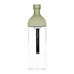 Bouteille pour café cold brew en couleur verte attrayante. Bouteille pour café cold brew en couleur verte attrayante.