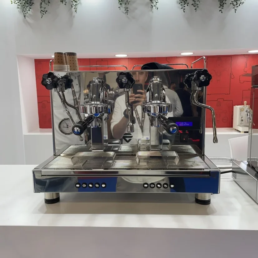 Machine à café à levier Lelit Giulietta PL2SVX qui chauffe en 45 minutes.