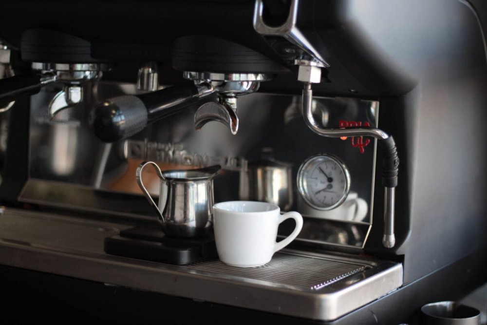 Comprar Cafetera semiautomática pequeña para el hogar, Café Americano por  goteo, doble taza, Moka automática